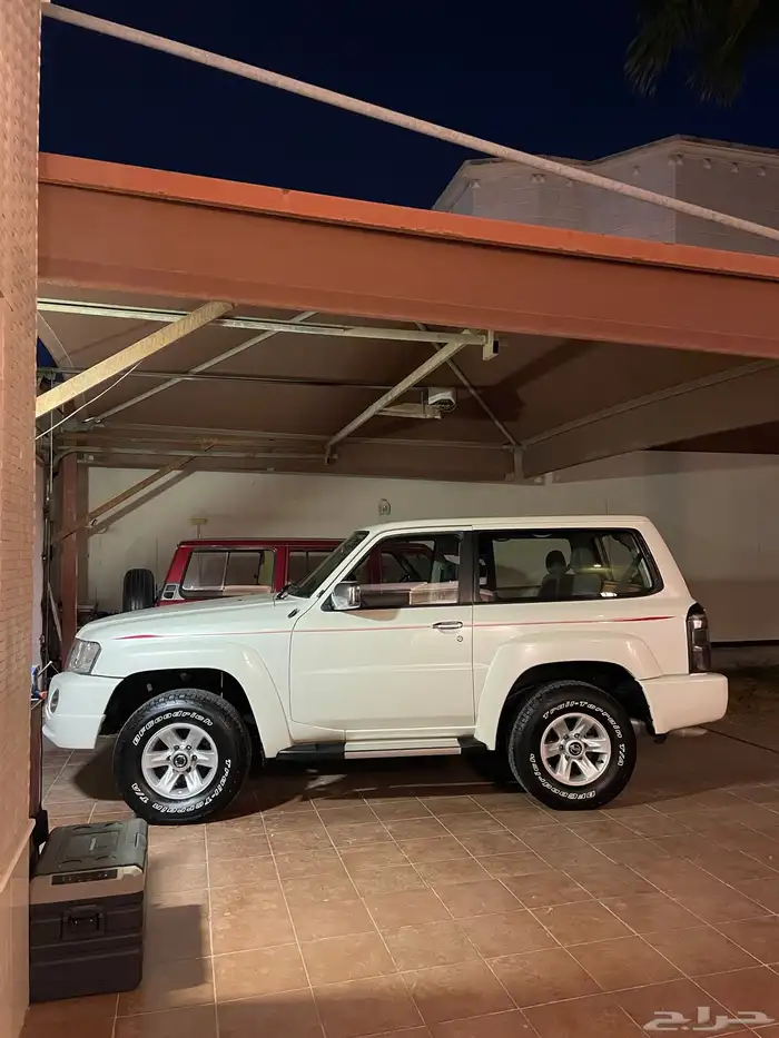 للبيع فتك ربع 2016 GL مالك ثاني دفلك ثلاجه 1