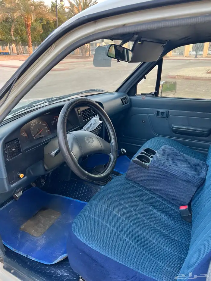 هايلوكس 94 مع لوحة مميزة 12