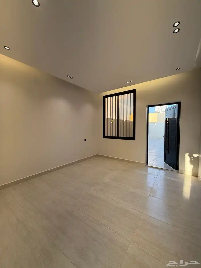 روف علوي مع ملحق 9 غرف بتصميم فندقي حي النسيم -700الف ققط 23