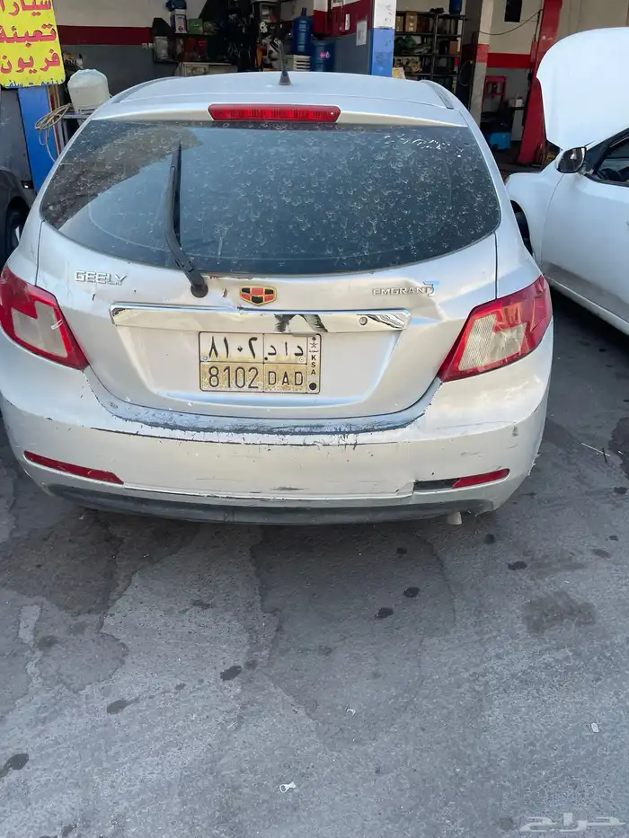 سيارة جيلي سبعة شباك للبيع تشليح شغال 4