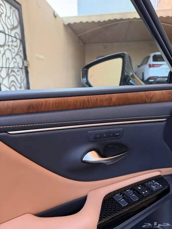 لكزس ES350 فل كامل  Cc شبه الجديد 7