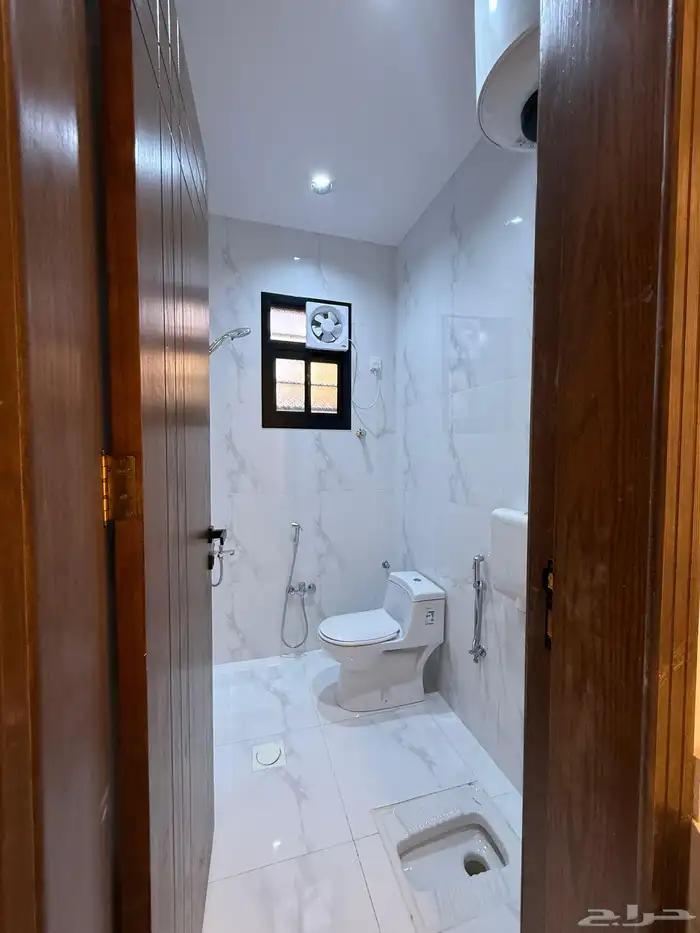 للبيع ارواف علويه وشقق ارضيه ببايكة سيارة ف شمال الخميس 7