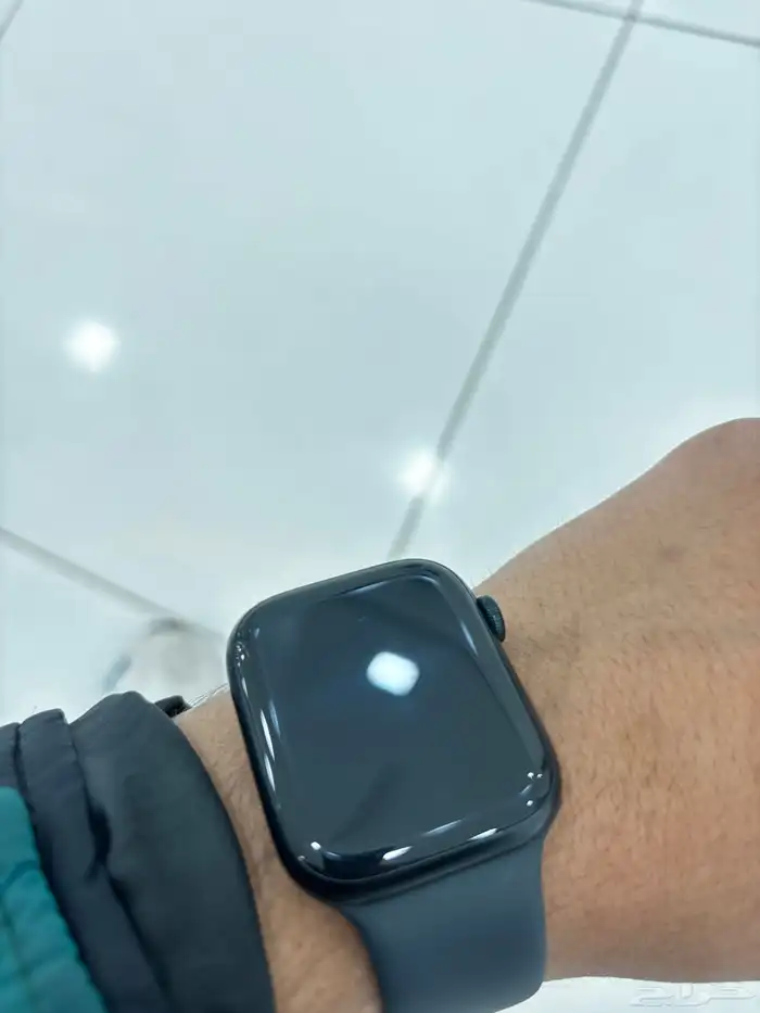 ساعة ابل الجيل 9 مقاس 45 3