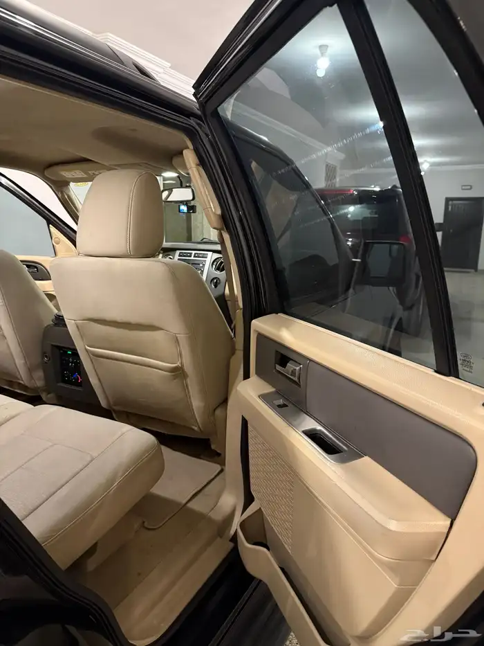 فورد اكسبيدشن 2014 12