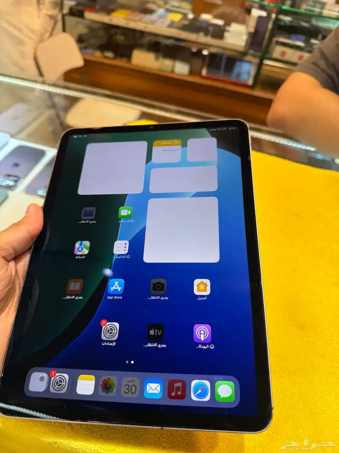 آيباد برو 256 قيقاء بشريحة 2020 نضيف وكالة مادخل صيانة 11