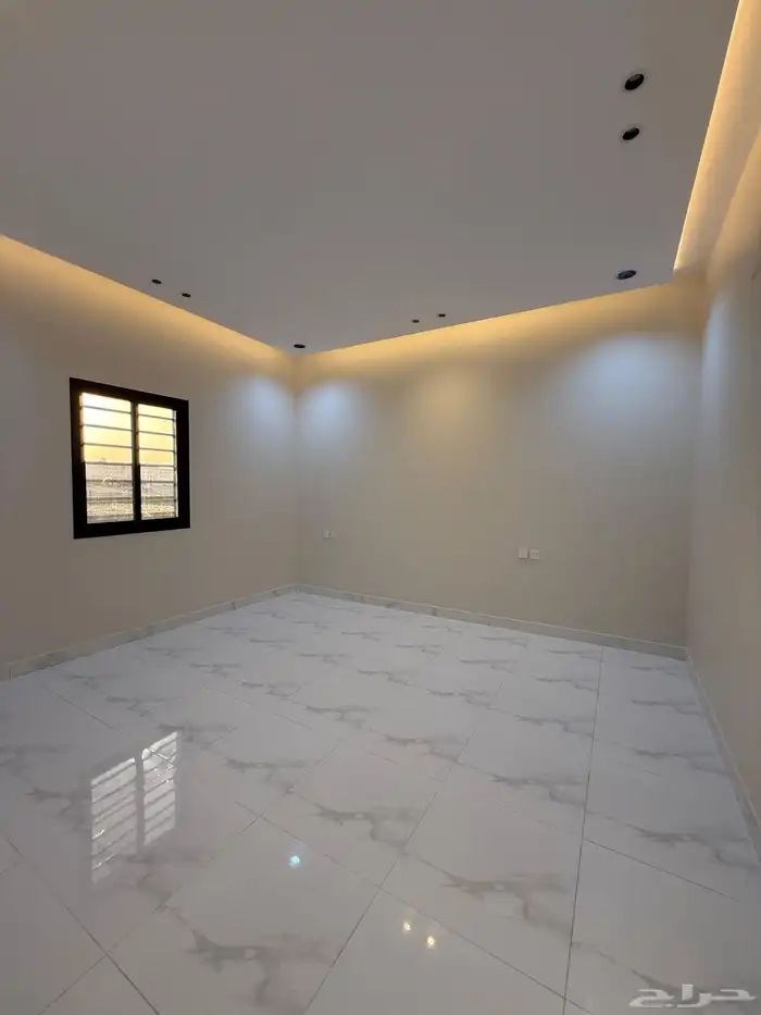 للبيع ارواف علويه وشقق ارضيه ببايكة سيارة ف شمال الخميس 33