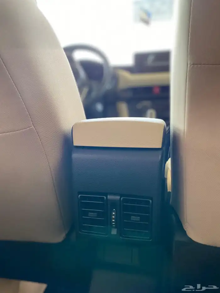 تويوتا يارس 2026 لون مييز تيتانيوم وسعر مميز 5