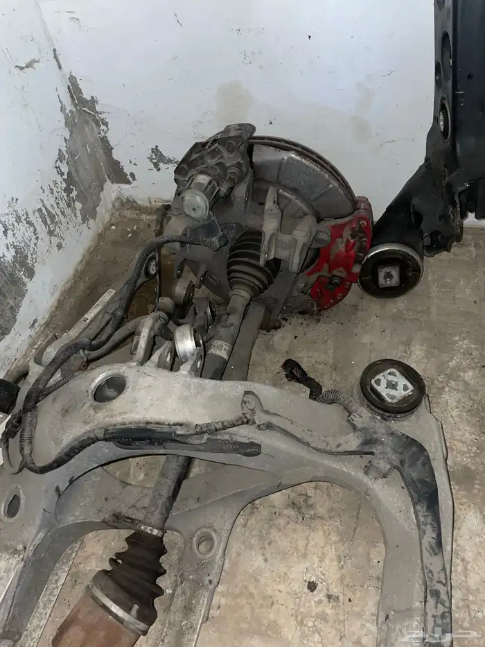 قطع غيار تسلا بجميع فئاتها 25