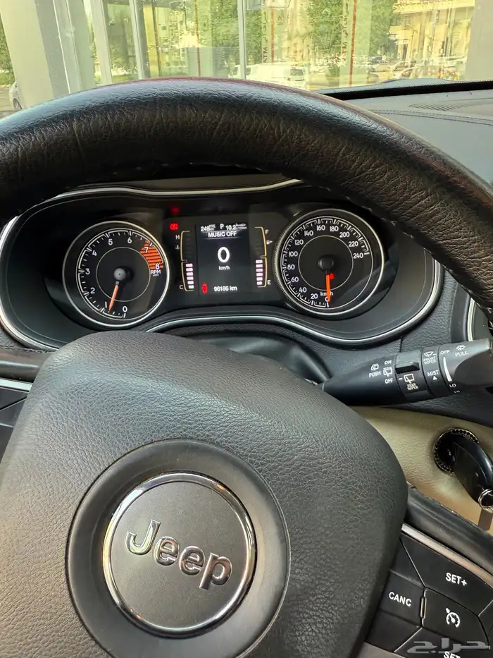 سبورت جيب شيروكي 2