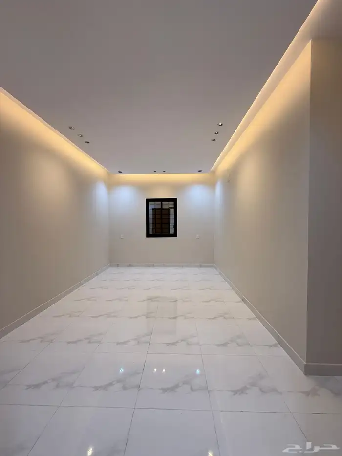 للبيع ارواف علويه وشقق ارضيه ببايكة سيارة ف شمال الخميس 27