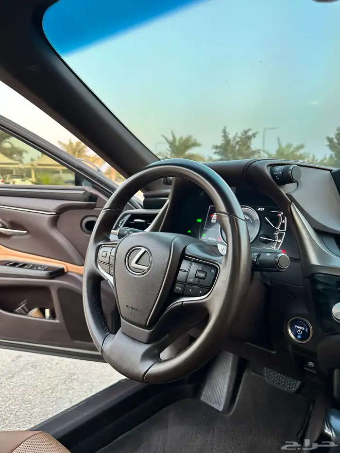 لكزس هايبرد ES300h موديل 2021 وكالة سعودي 16