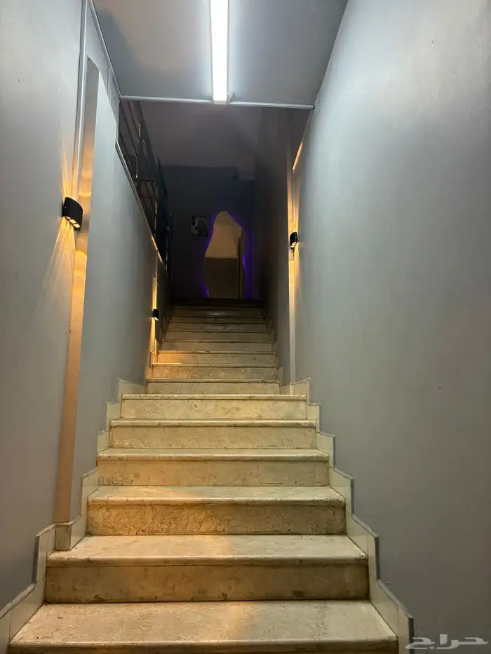 محل للتقبيل 10