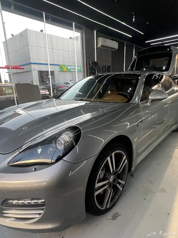 بورش بانميرا 2010 4s. v8 1