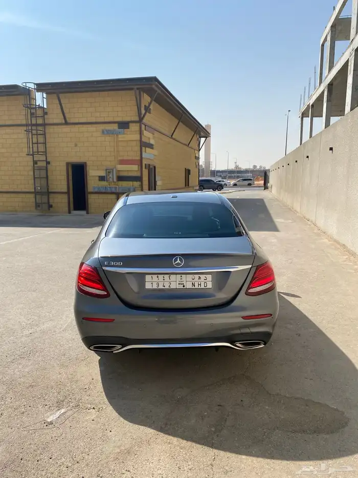 مرسيدس E300 2018 5