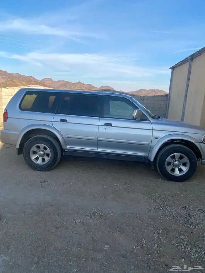 جيب مستوبيشي انتيفا 2007 اللون فضي 1