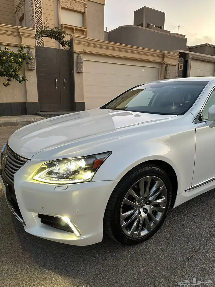 لكزس لارج سعوديه LS 42