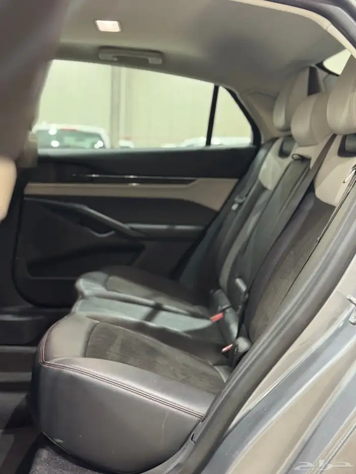 فورد تورس ترند 2023 وكاله 2