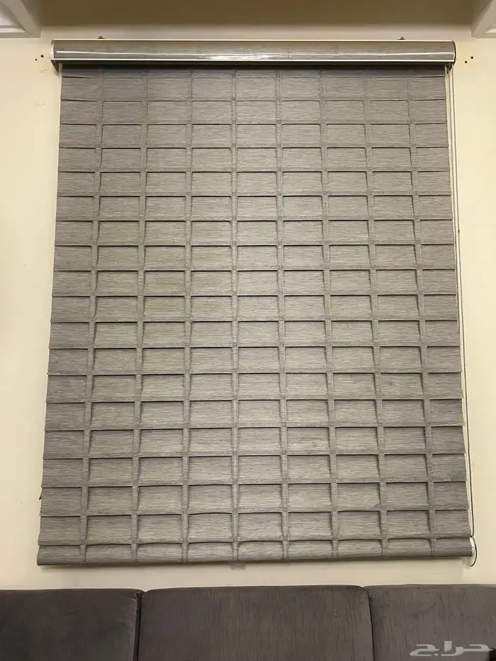 كنب مجلس كامل متكامل من كنبات وفرشة وطاولة وستارة 5