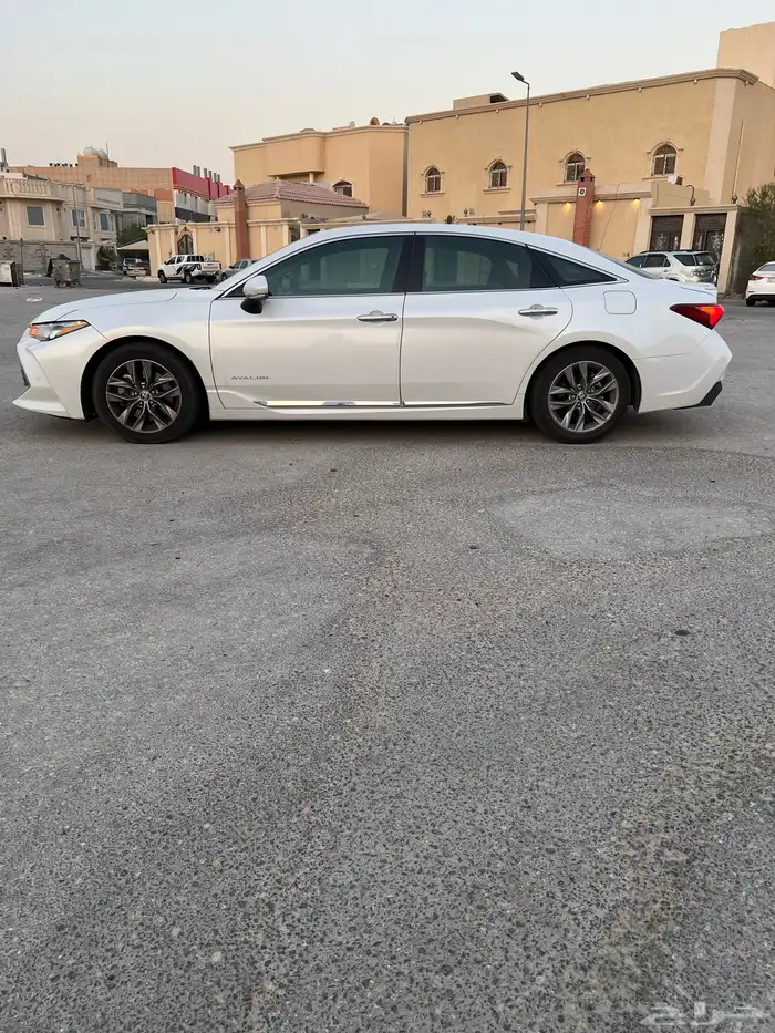 أفالون 2022 تورينج مستعملة شد بلد للبيع 3