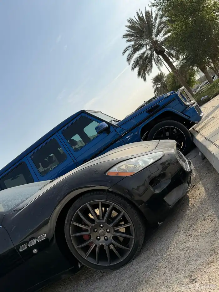 مازراتي قراند توريزمو اس 4.7 المكينة الحمراء مصدومة 12