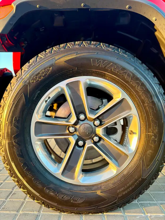 جيب رانجلر 6 سلندر بحالة الوكالة 2023 13