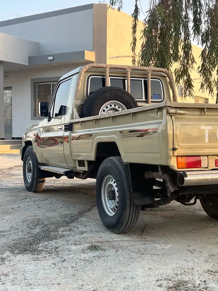 جيب شاصي ديزل فل كامل 1