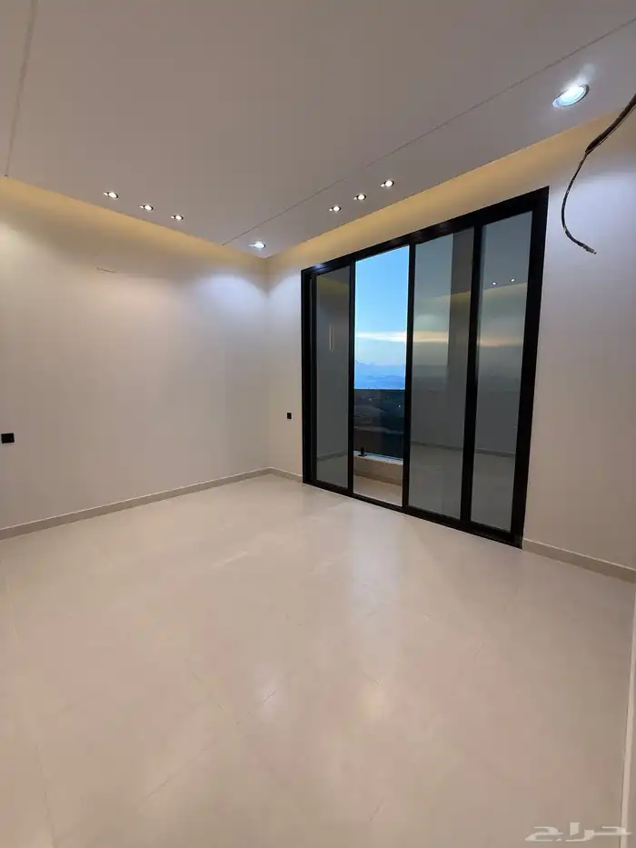 للبيع شقق علويه ببلكونه وإطلالة رائعة ف ابها خلف المستشفى 28