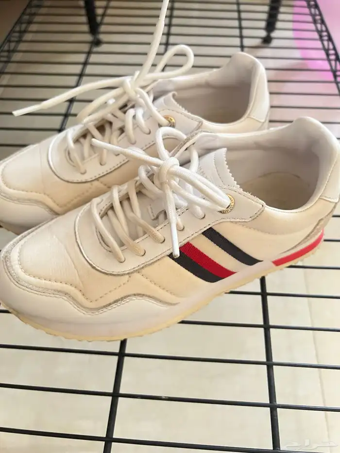 سبورت تومي هيلفيغر 1