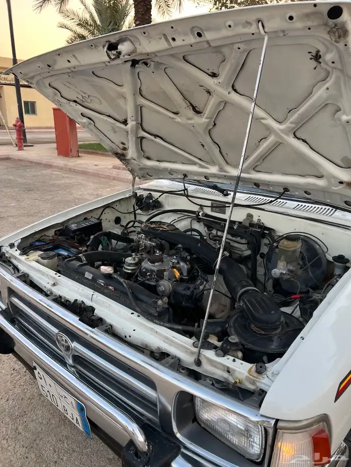 هايلوكس 94 مع لوحة مميزة 10