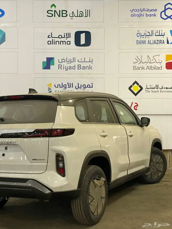 تويوتا اوربان كروز 2026 اصفار 5