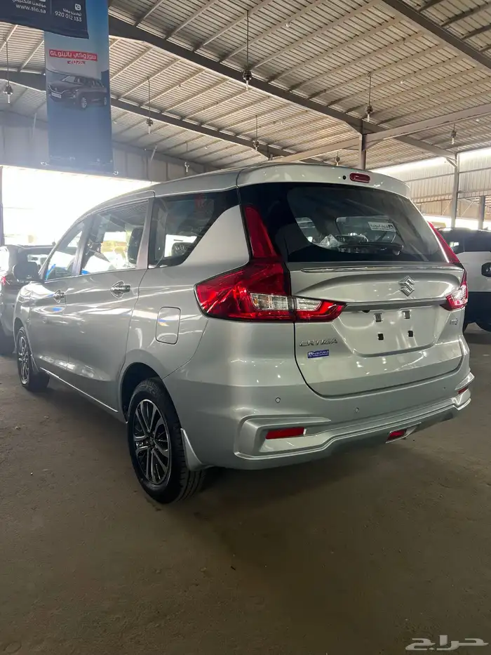 سوزوكي ارتيجا 3