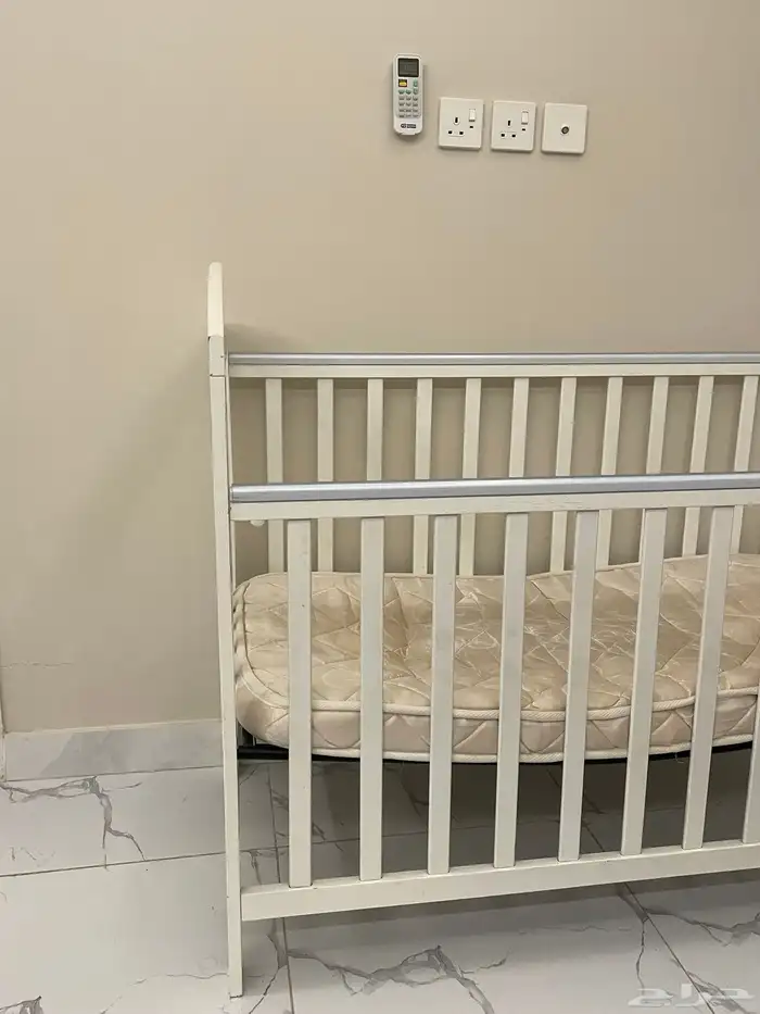 سرير اطفال للبيع 1