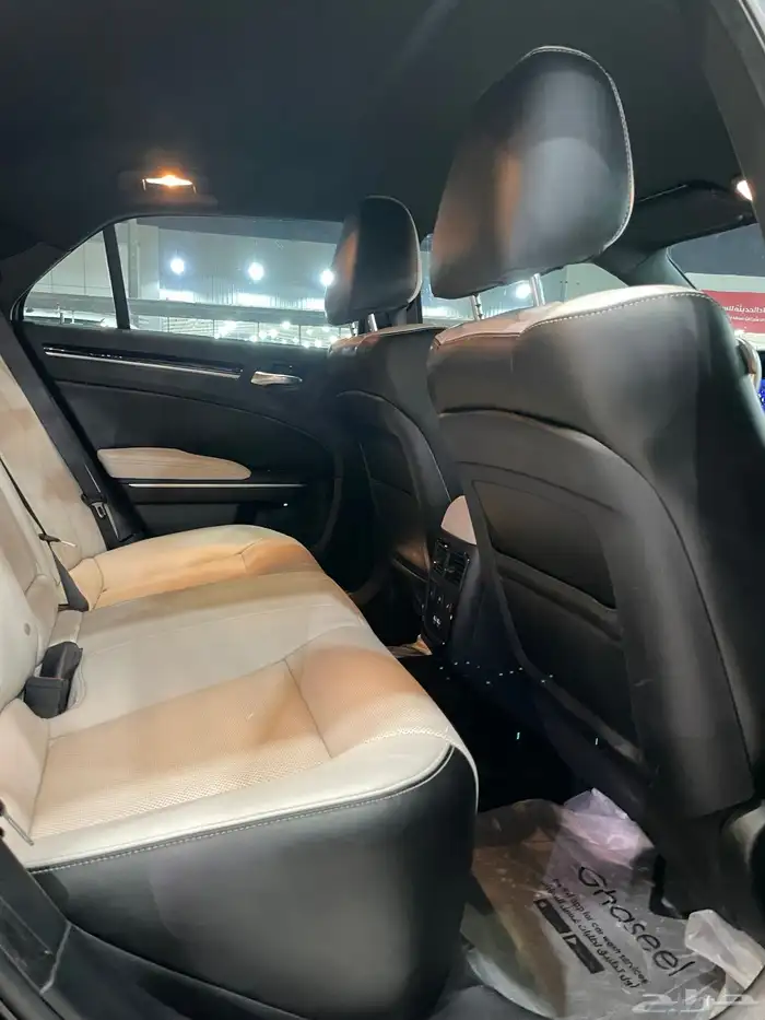 كرايسلر 300s موديل 2023 فل كامل 12