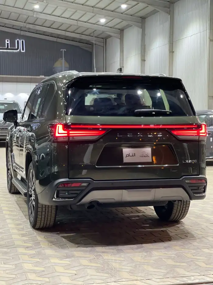 لكزس Lx BB سعودي عدةالوان بطاقه كاش اقساط 17