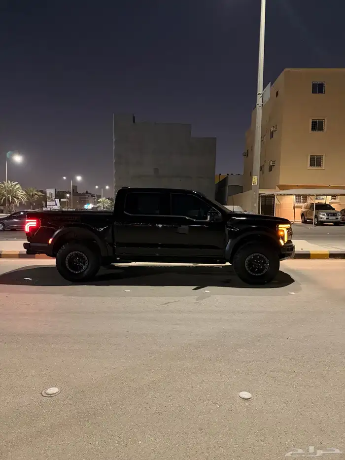 F-150 رابتر 2025 8