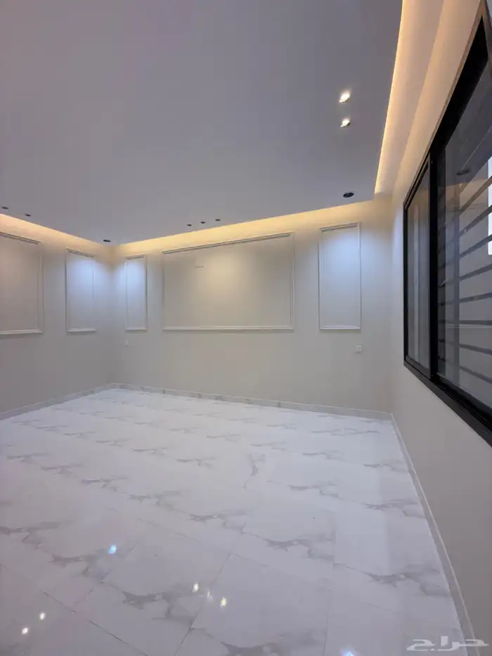 للبيع ارواف علويه وشقق ارضيه ببايكة سيارة ف شمال الخميس 5