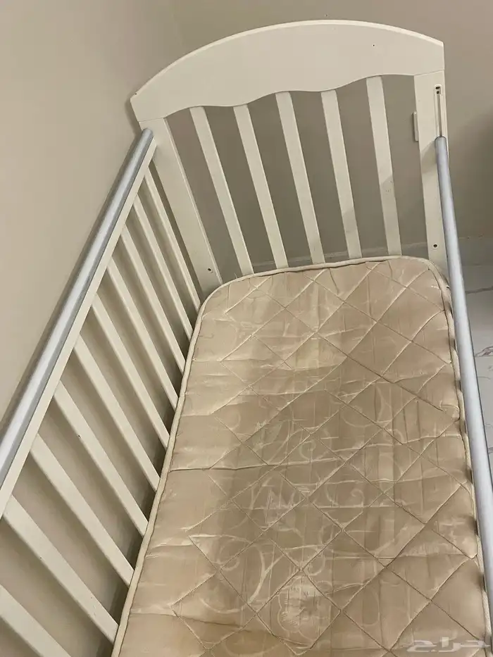 سرير اطفال للبيع 3