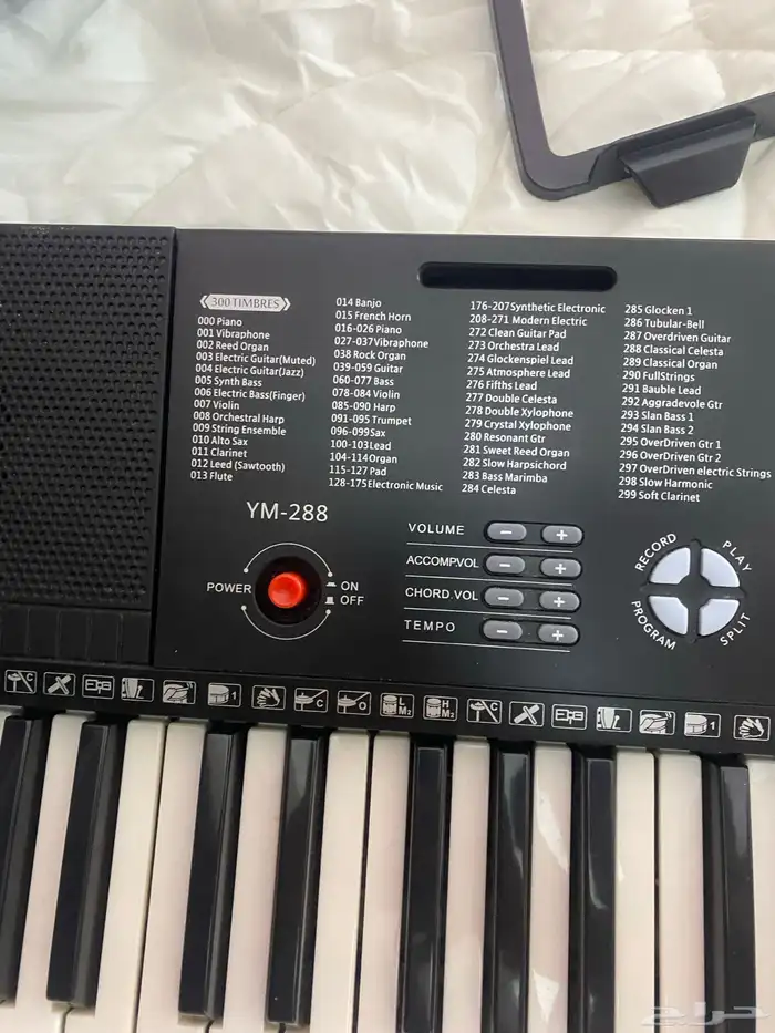 بيانو شبه جديد 2