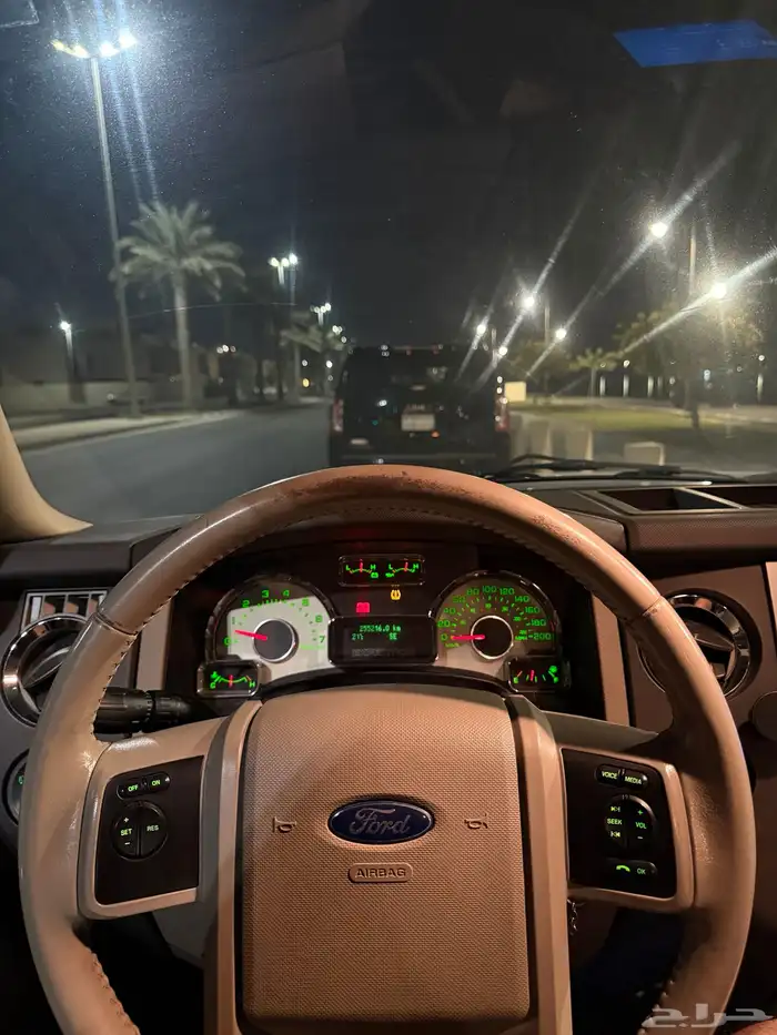 للبيع فورد اكسبدشن دبل قصير 2014 12