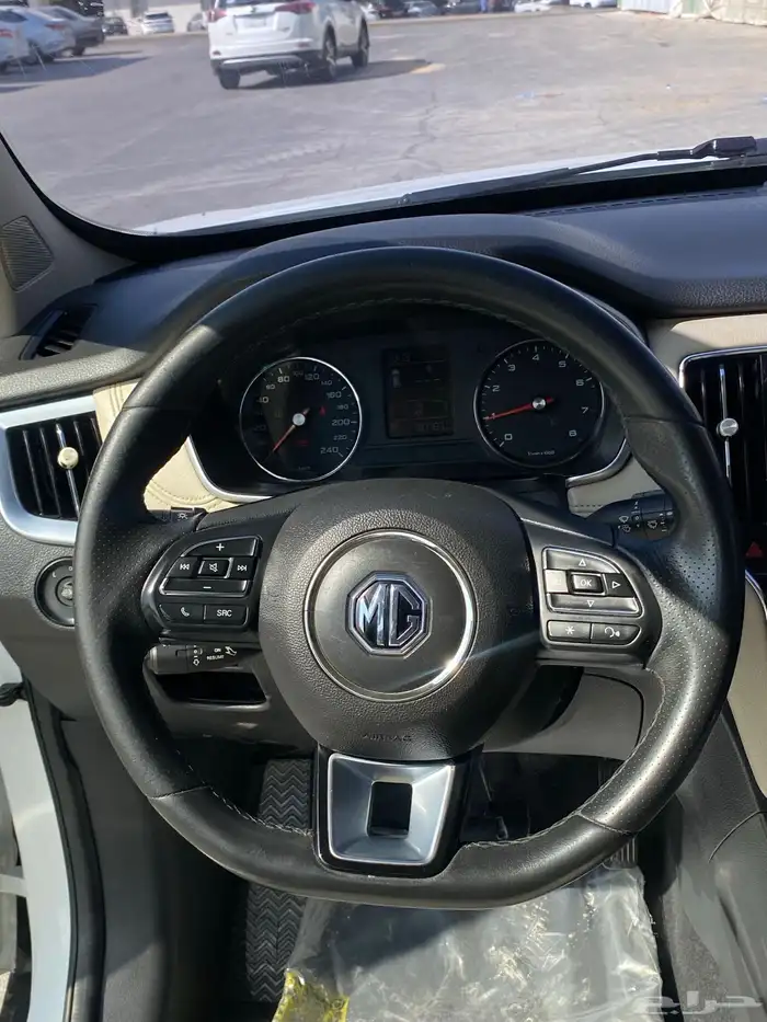 ام جي RX5 2018 25