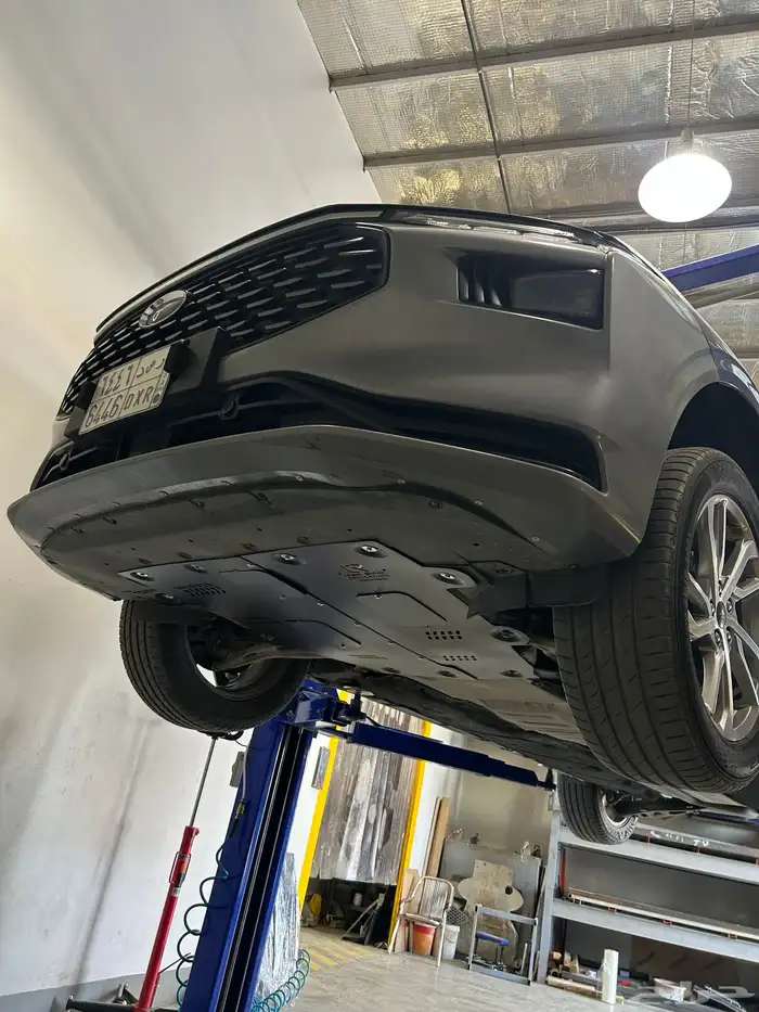 صاجة حمايه اسفل المكينة حديد ضد الصدأ فورد تورس 2023-2025 5