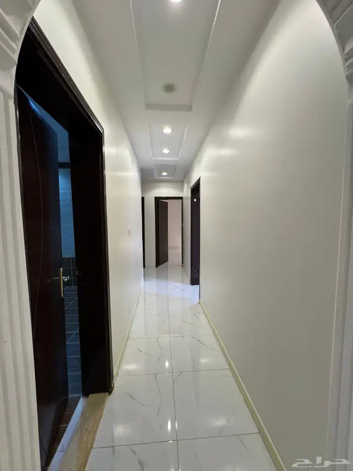 شقة خمس غرف بحوش ومدخل خاص للإيجار الحمدانية ( الفلاح ) 7