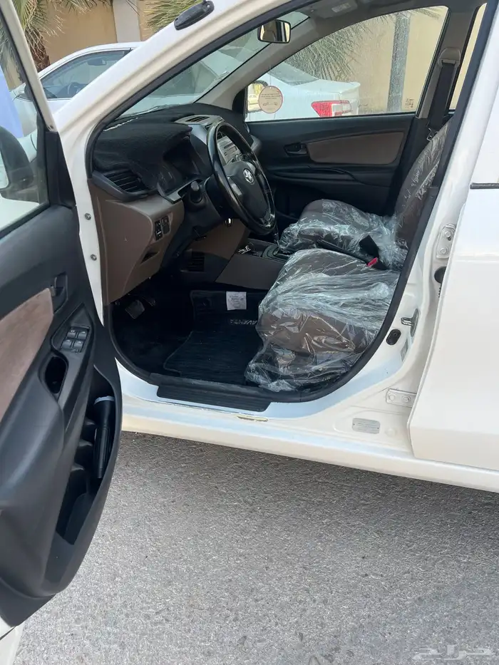 للبيع افانزا ابيض موديل 2016 6