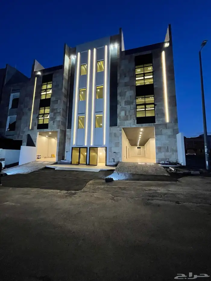 للبيع شقق تمليك مودرن مع مواقف خاصه بالمحاله ابها 0