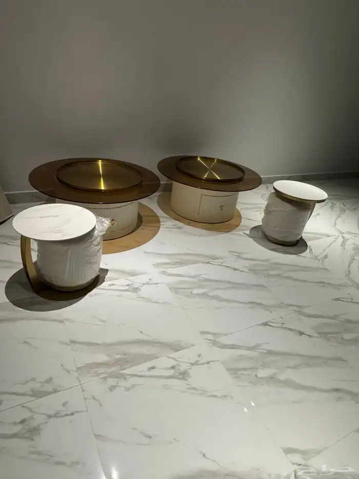 طاولات جديدة فخمة للبيع - مع فاتورة الشراء 7