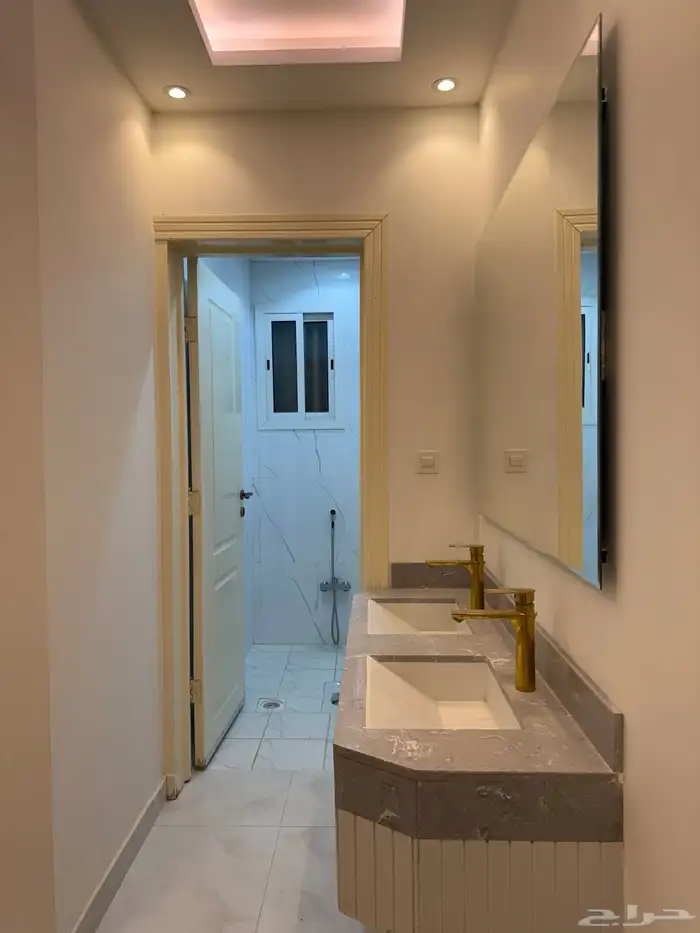 شقة للبيع في حي طويق 11