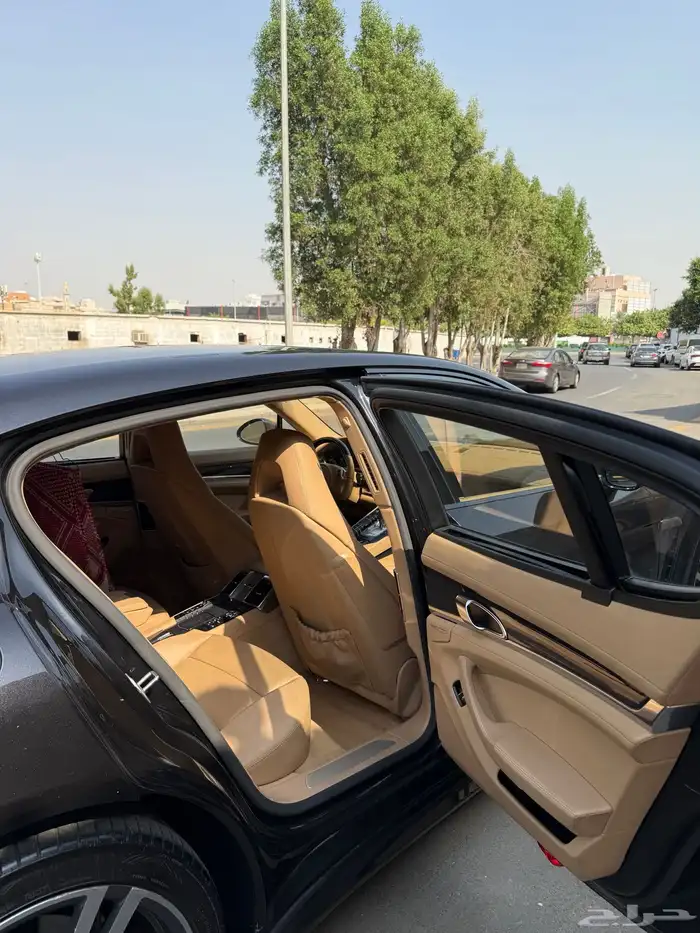 بورش باناميرا 9