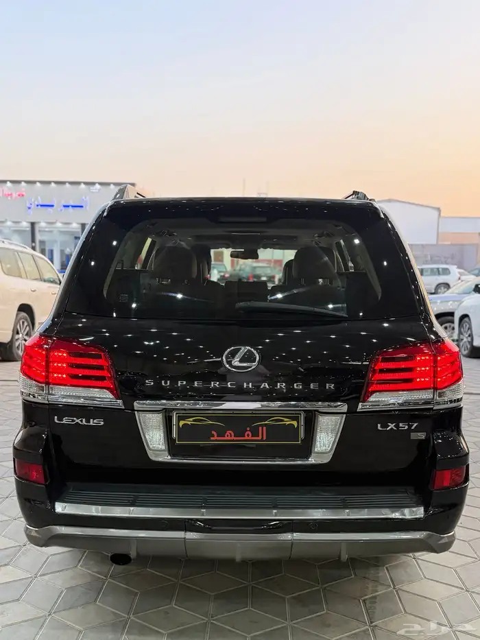 لكزس - 2012 - LX570 - فل كامل 6