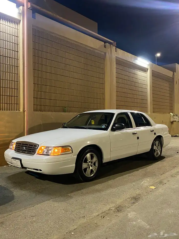 فورد كراون فكتوريا 2010 0