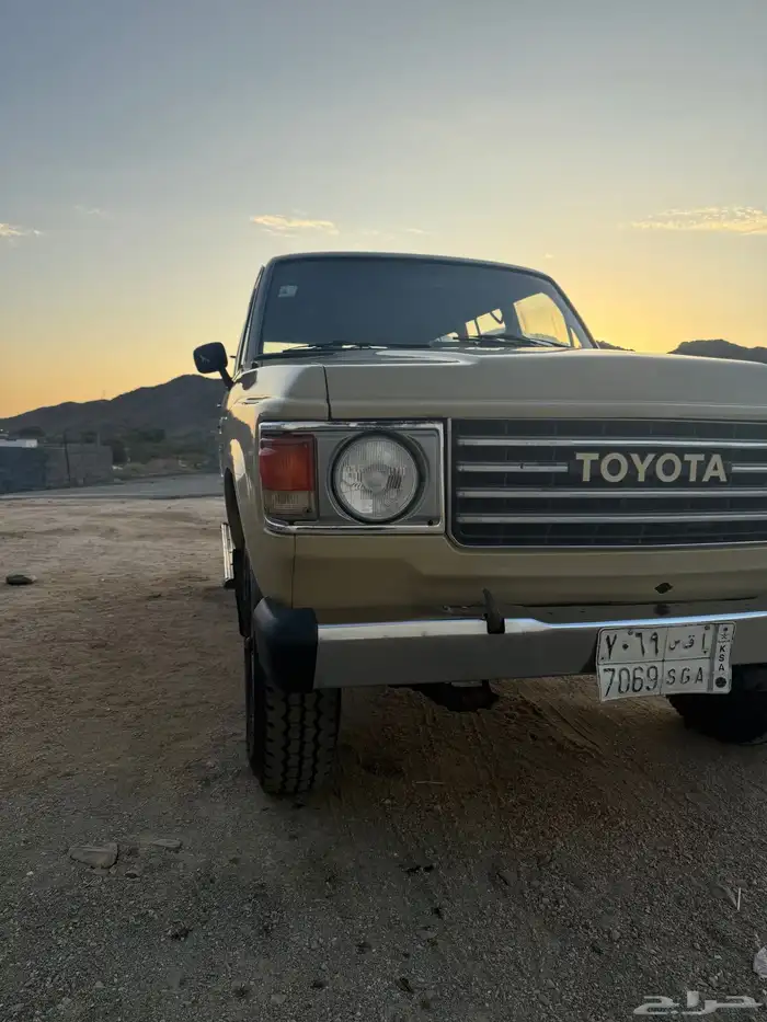 لاندكروزر صالون 5